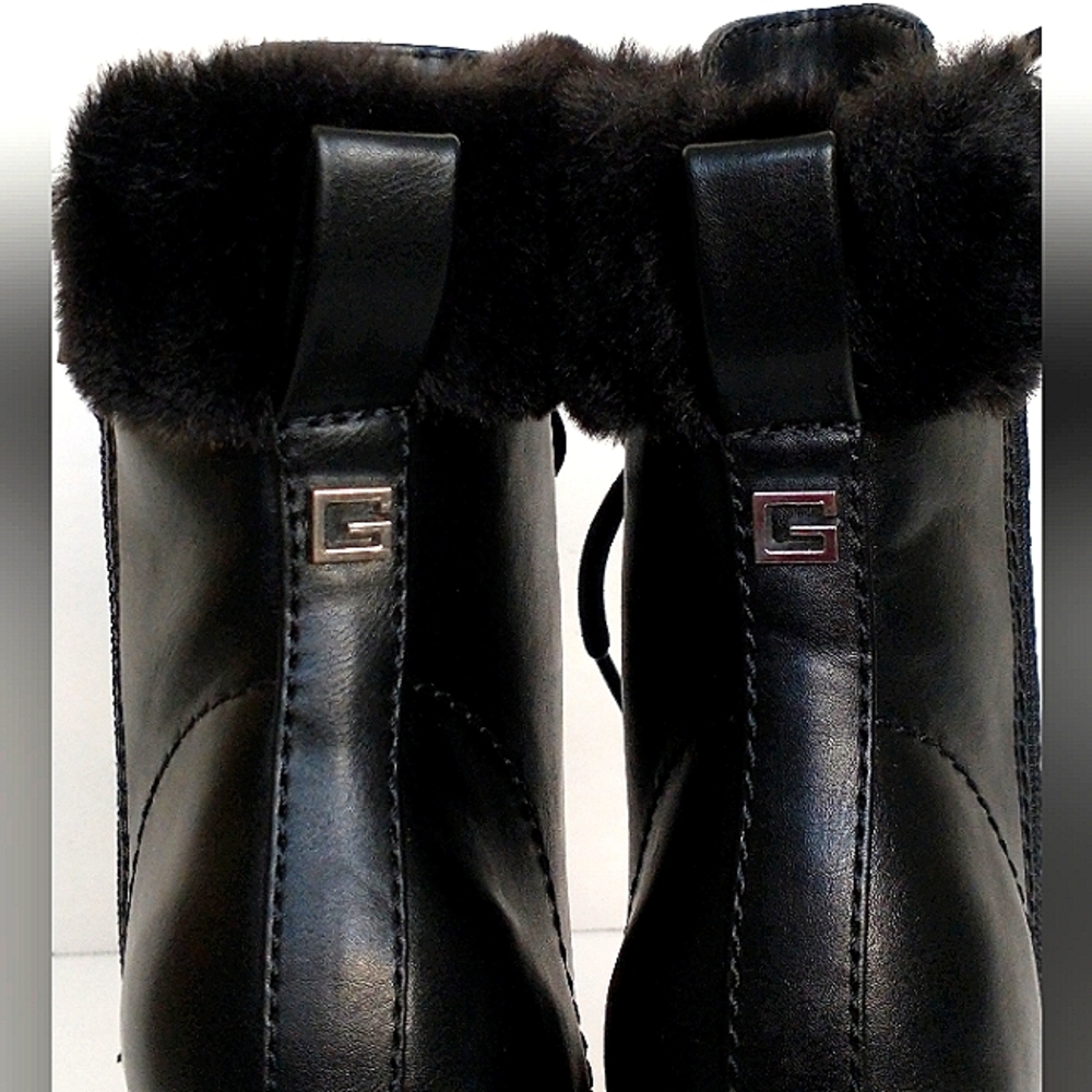 New w/Box Guess Tetian Faux Fur Trimmed Lug Sole Dress Booties Size 6 - Picture 8 of 10